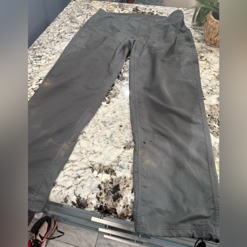 Patagonia Pants men’s size 38 x 30